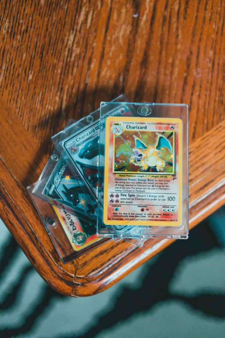Ilustrasi paket misteri gacha oripa berisi kartu TCG langka